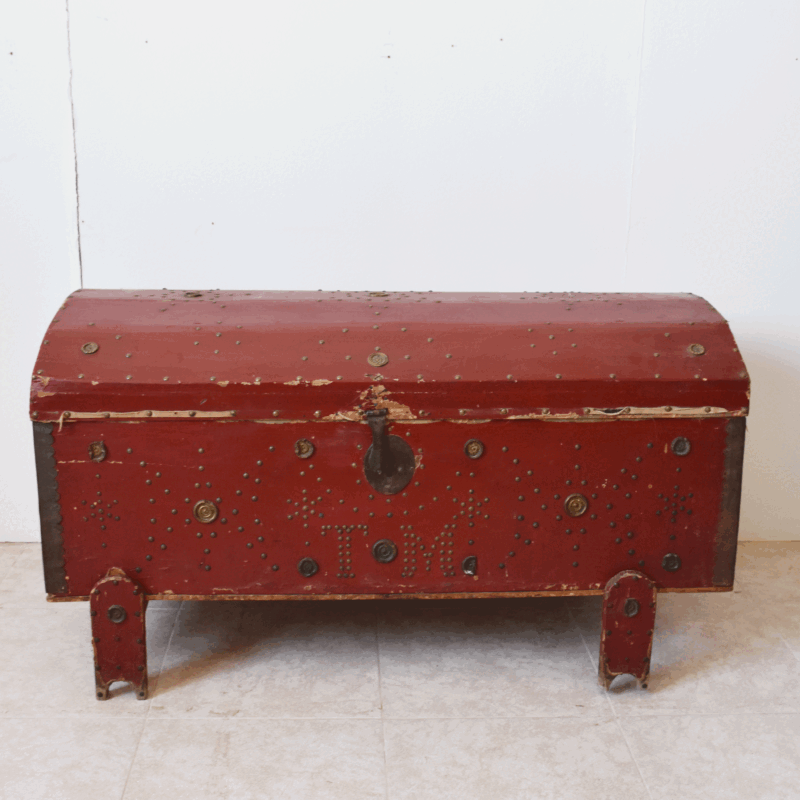 Arcón antiguo rojo madera policromada