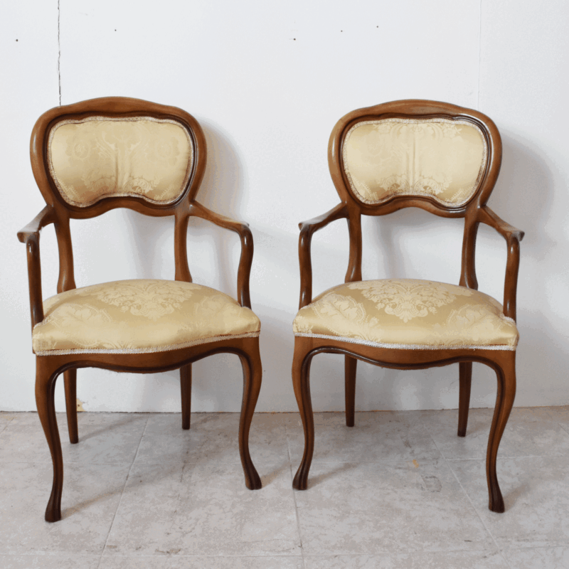 Pareja de sillones clásicos madera haya