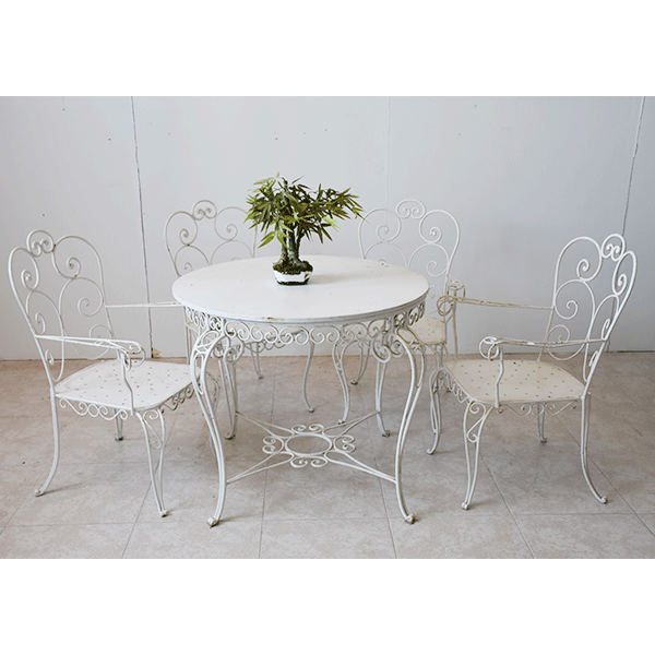 Conjunto de jardín mesa y 4 sillas forja