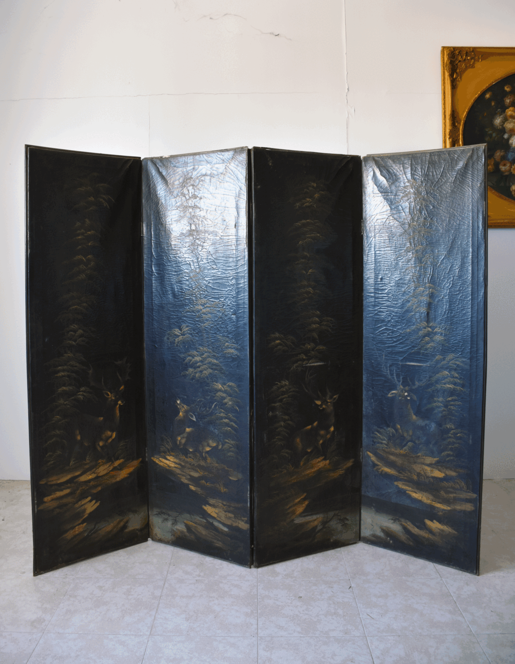 Biombo antiguo pintado al óleo