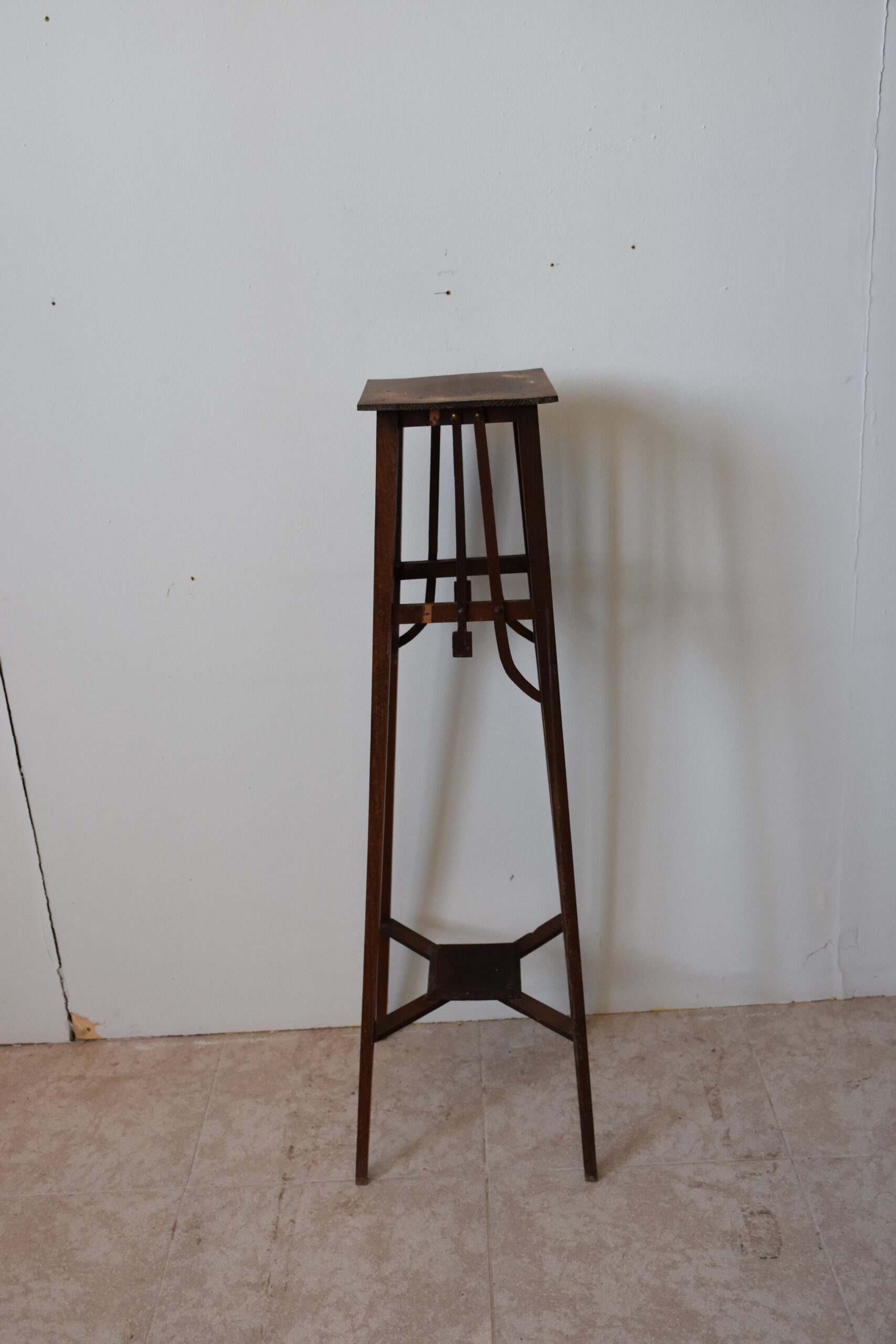 Macetero o pedestal Art Nouveau - Imagen 2