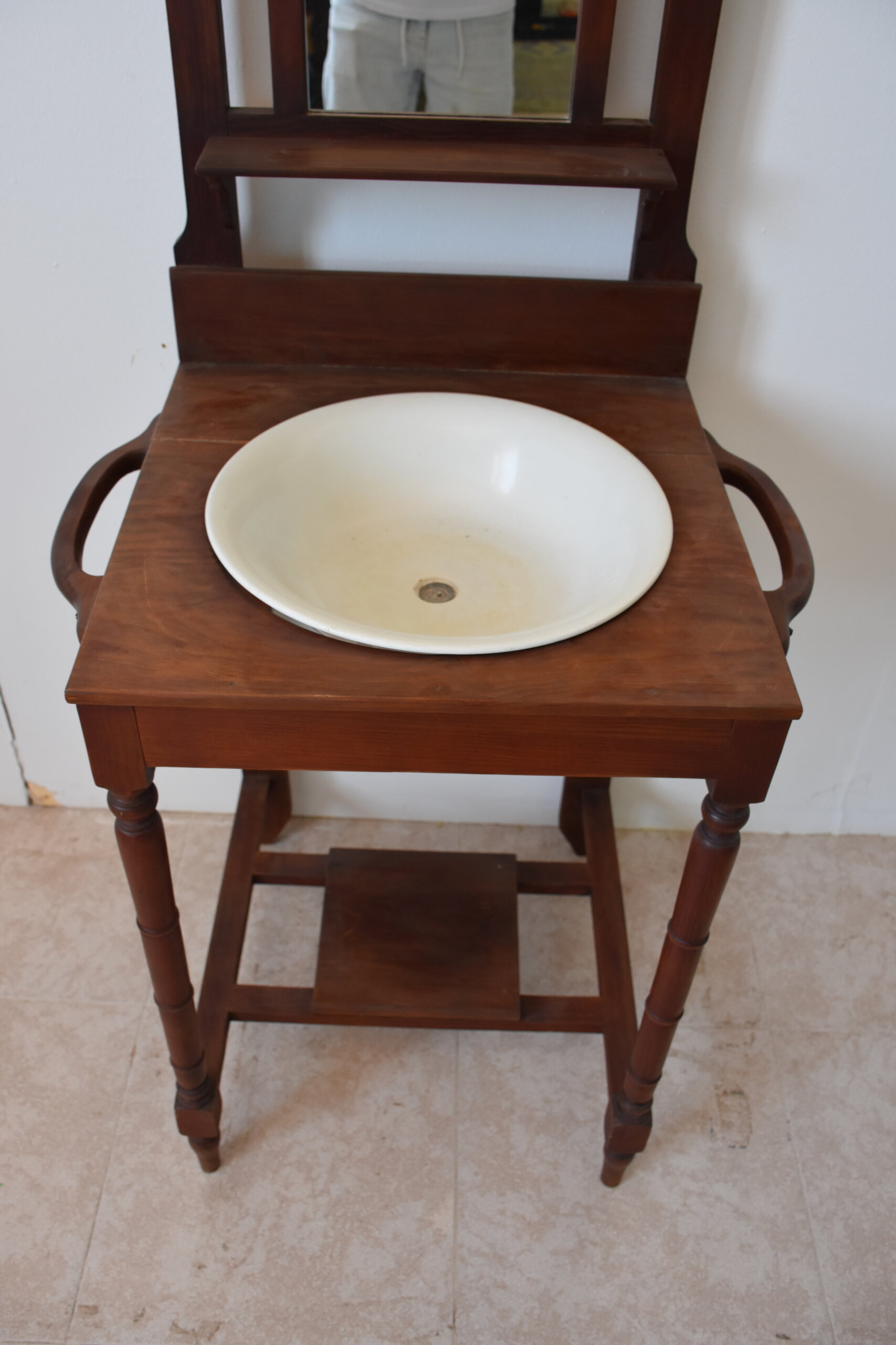Palanganero antiguo de madera - Imagen 3
