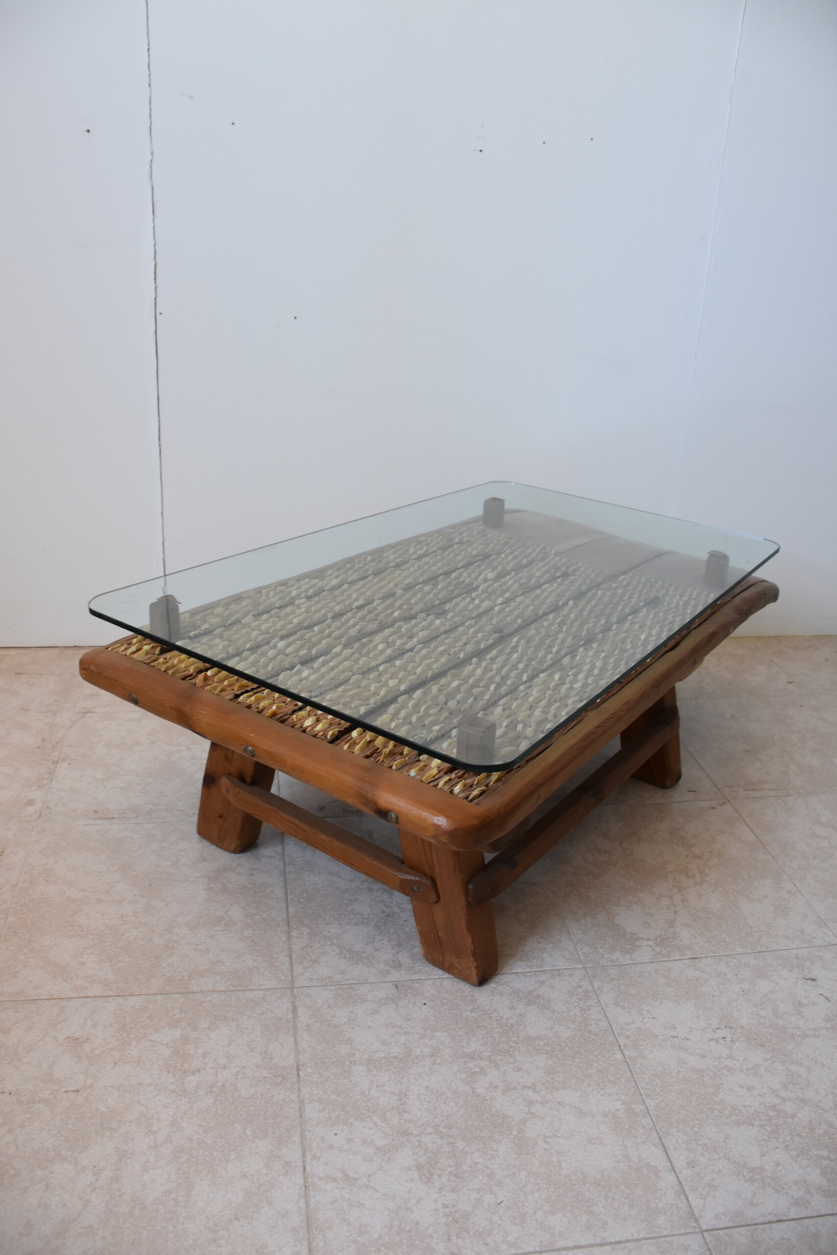Mesa de centro madera con trilla y cristal - Imagen 2