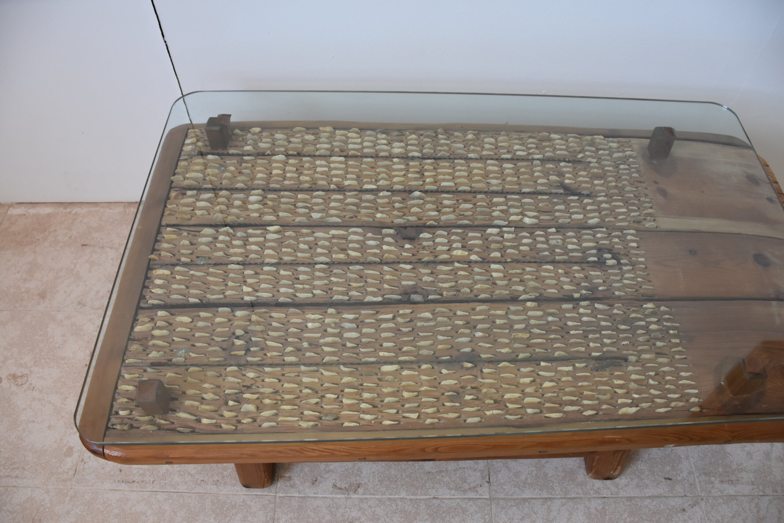 Mesa de centro madera con trilla y cristal - Imagen 6