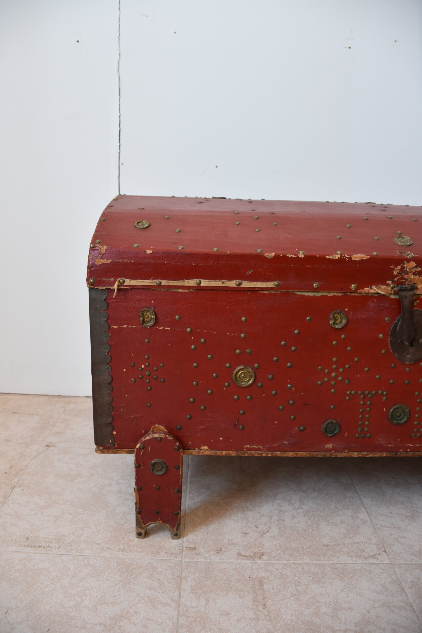Arcón antiguo rojo madera policromada - Imagen 5