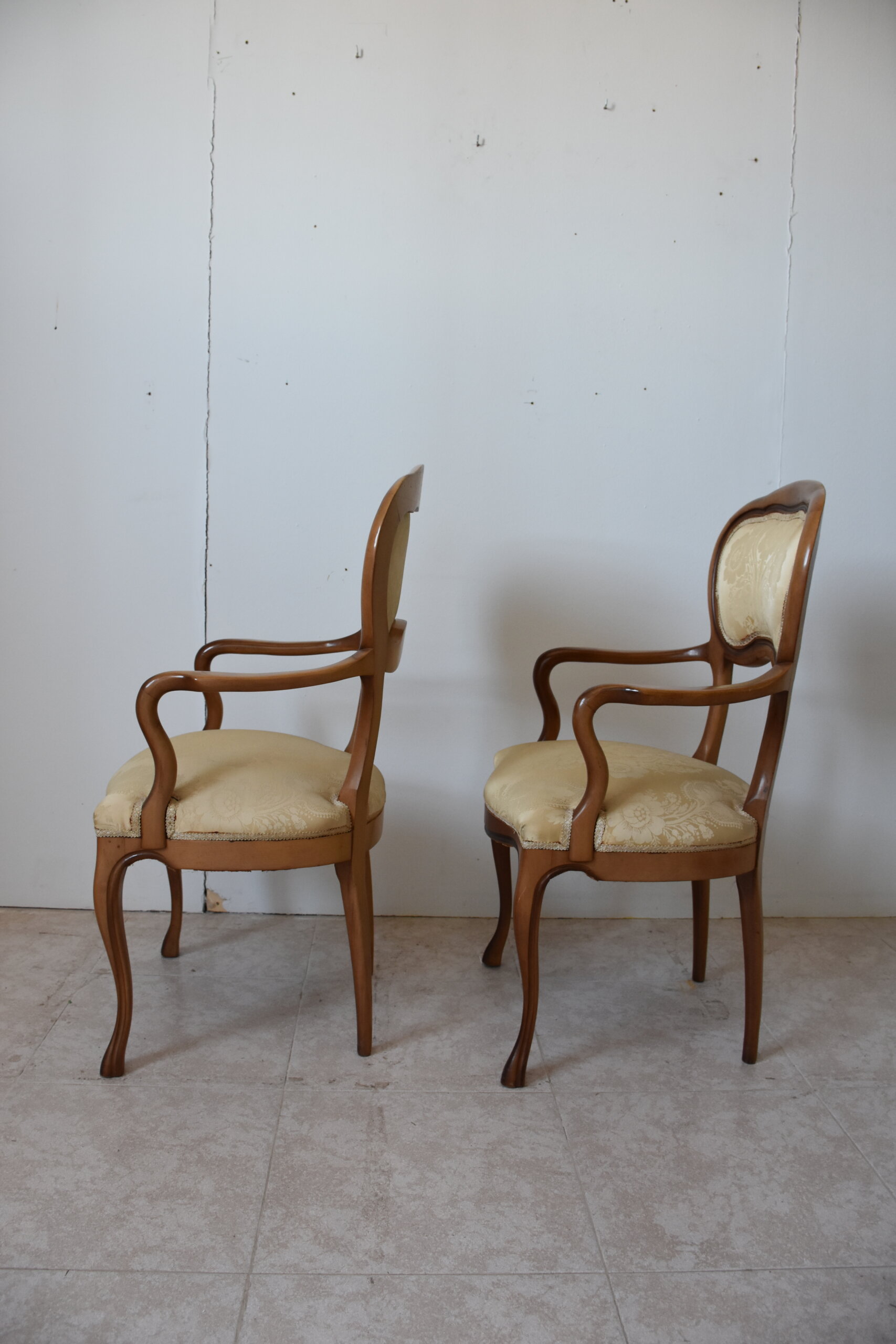 Pareja de sillones clásicos madera haya - Imagen 6