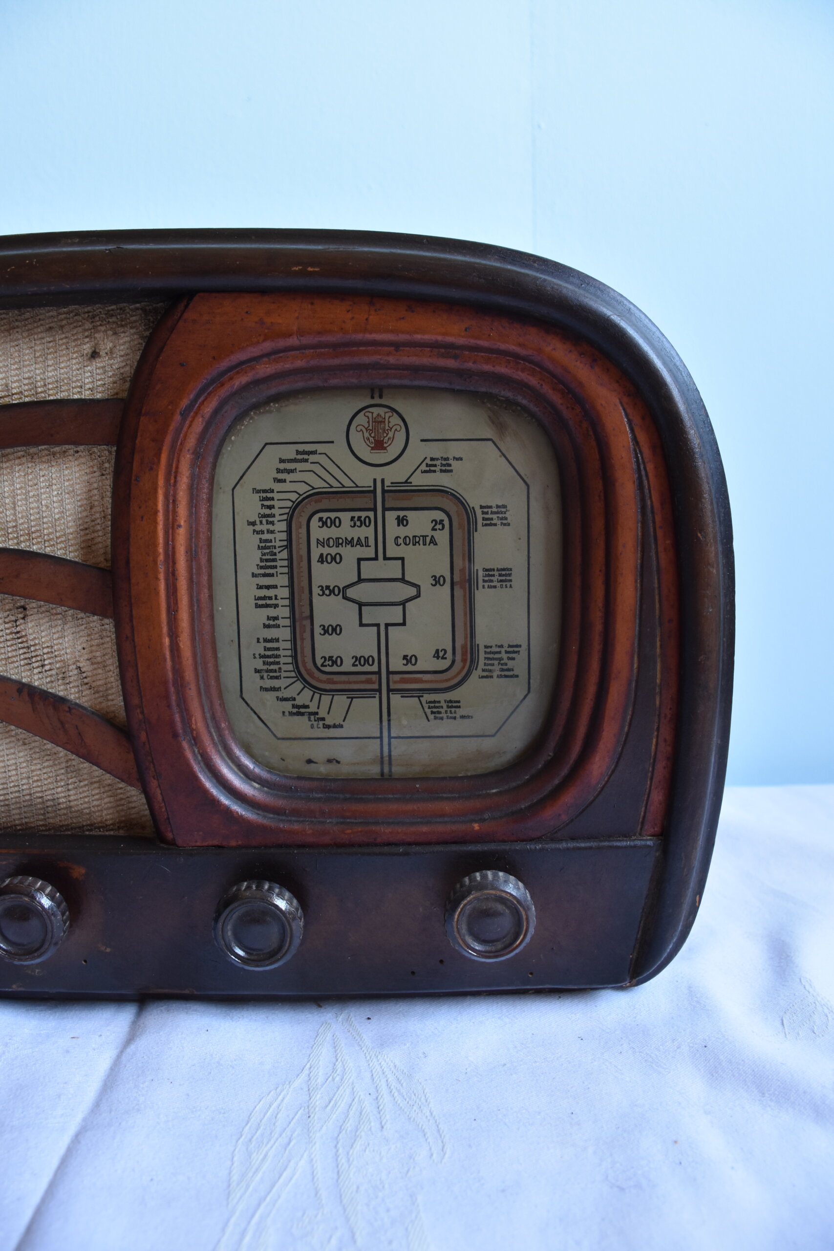 Radio antigua válvulas de madera - Imagen 2