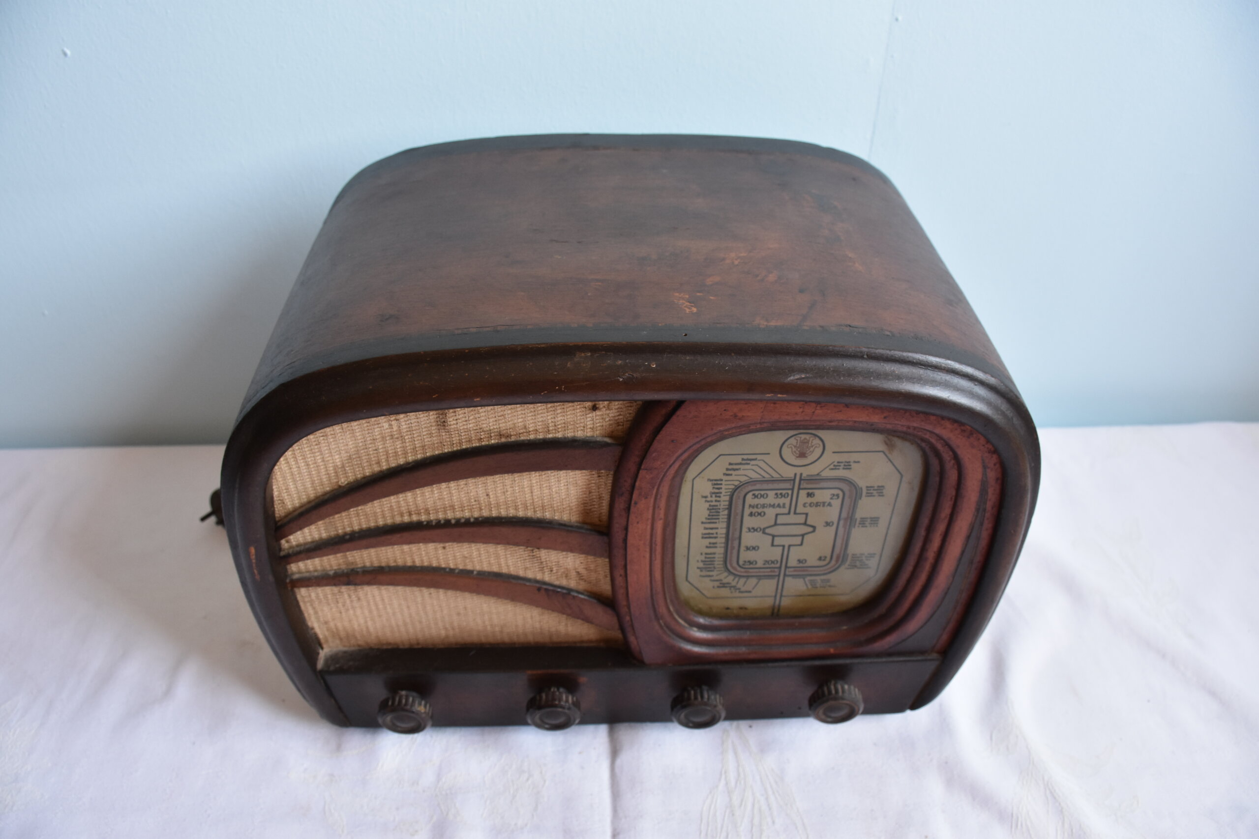 Radio antigua válvulas de madera - Imagen 4