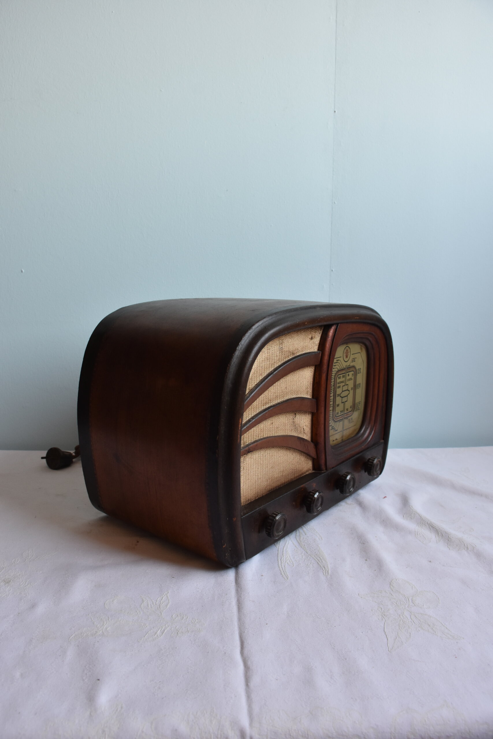 Radio antigua válvulas de madera - Imagen 6