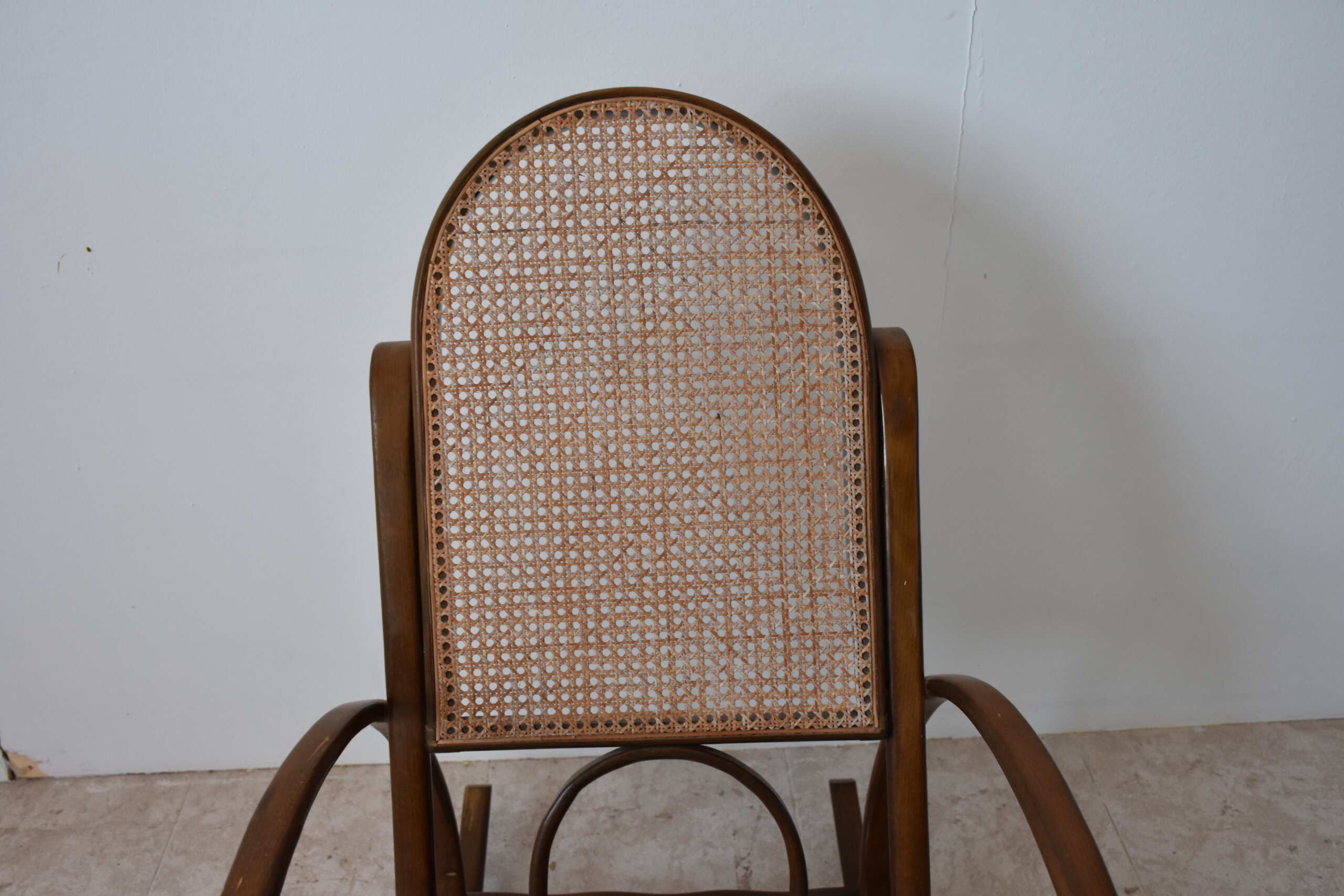 Mecedora infantil estilo thonet rejilla - Imagen 4