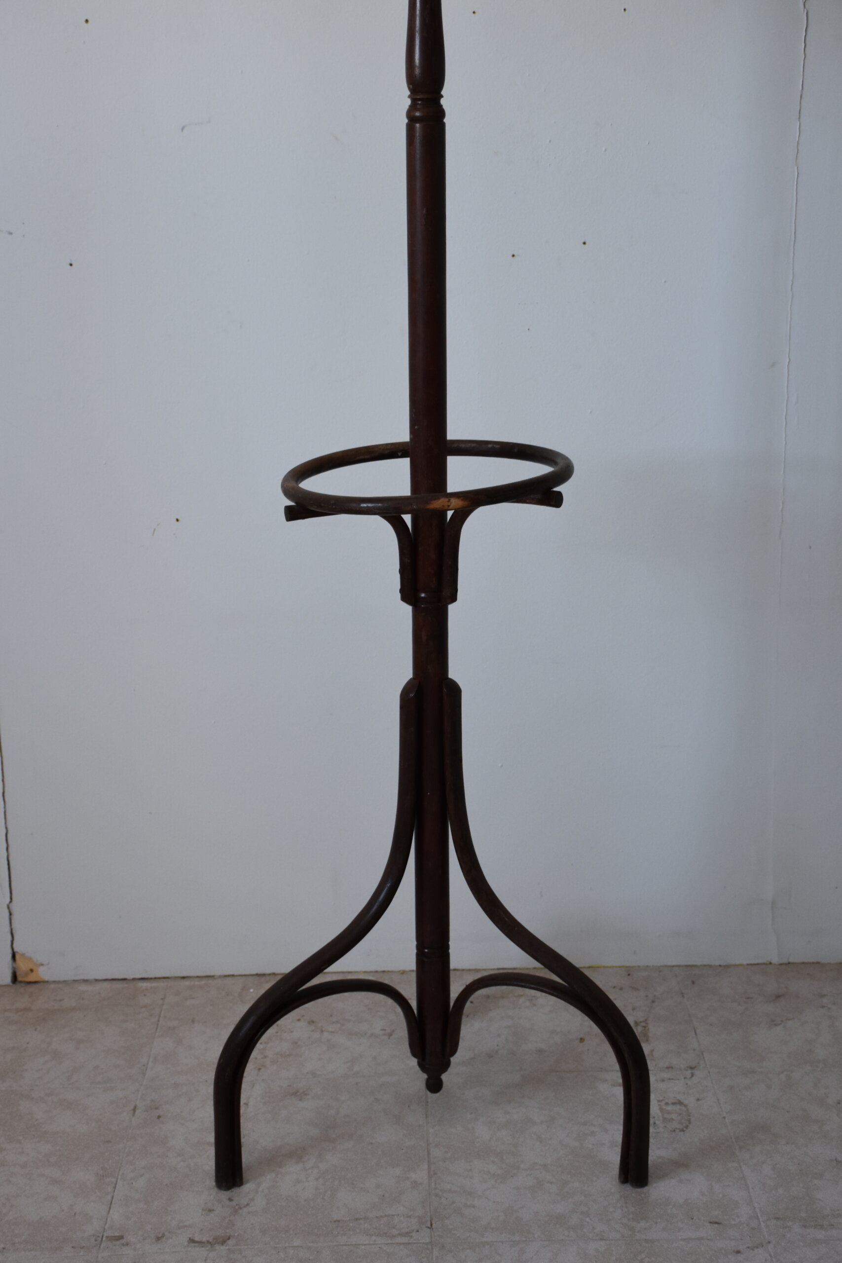 Perchero antiguo de pie estilo Thonet - Imagen 3