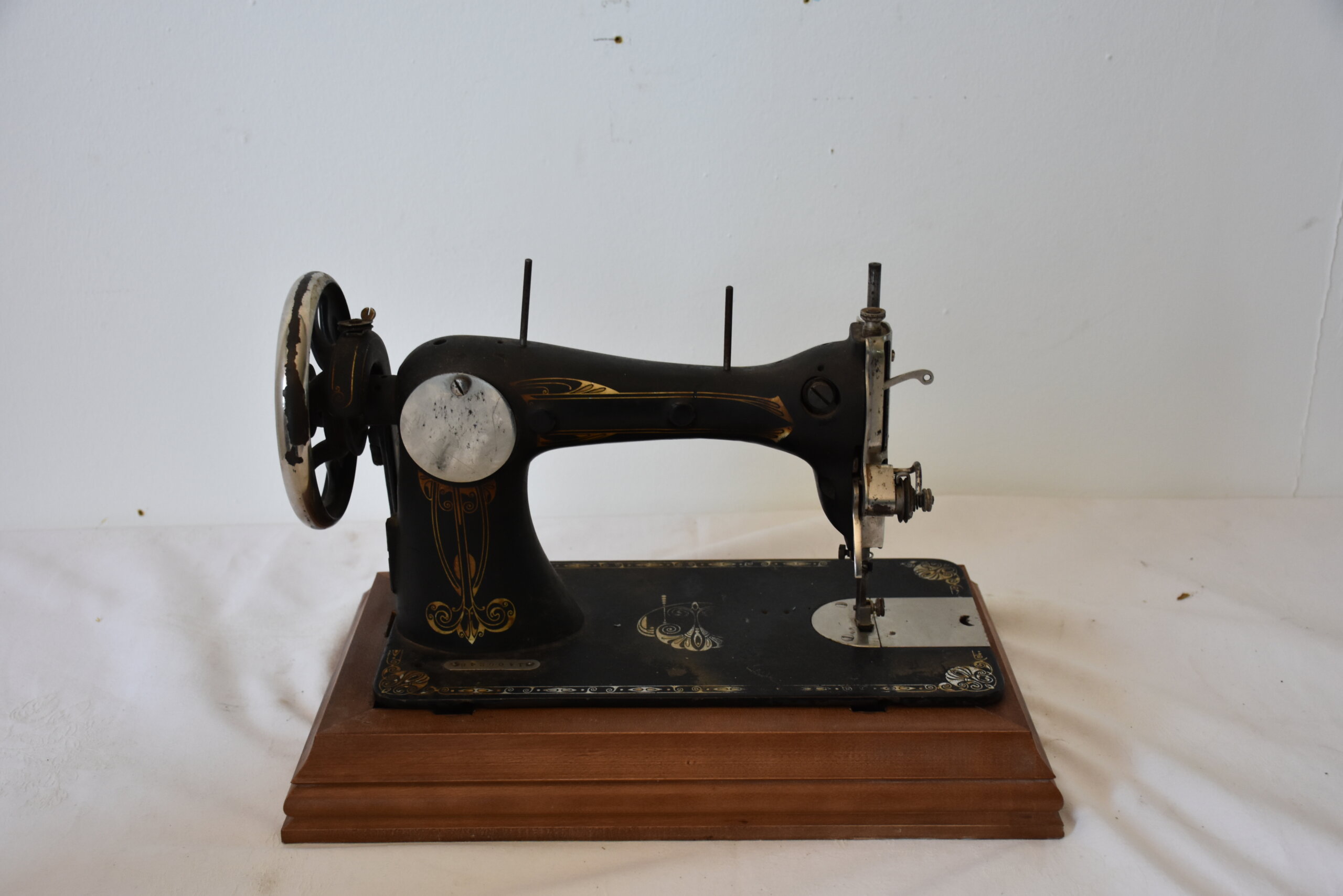 Antigua máquina de coser Köhler - Imagen 8