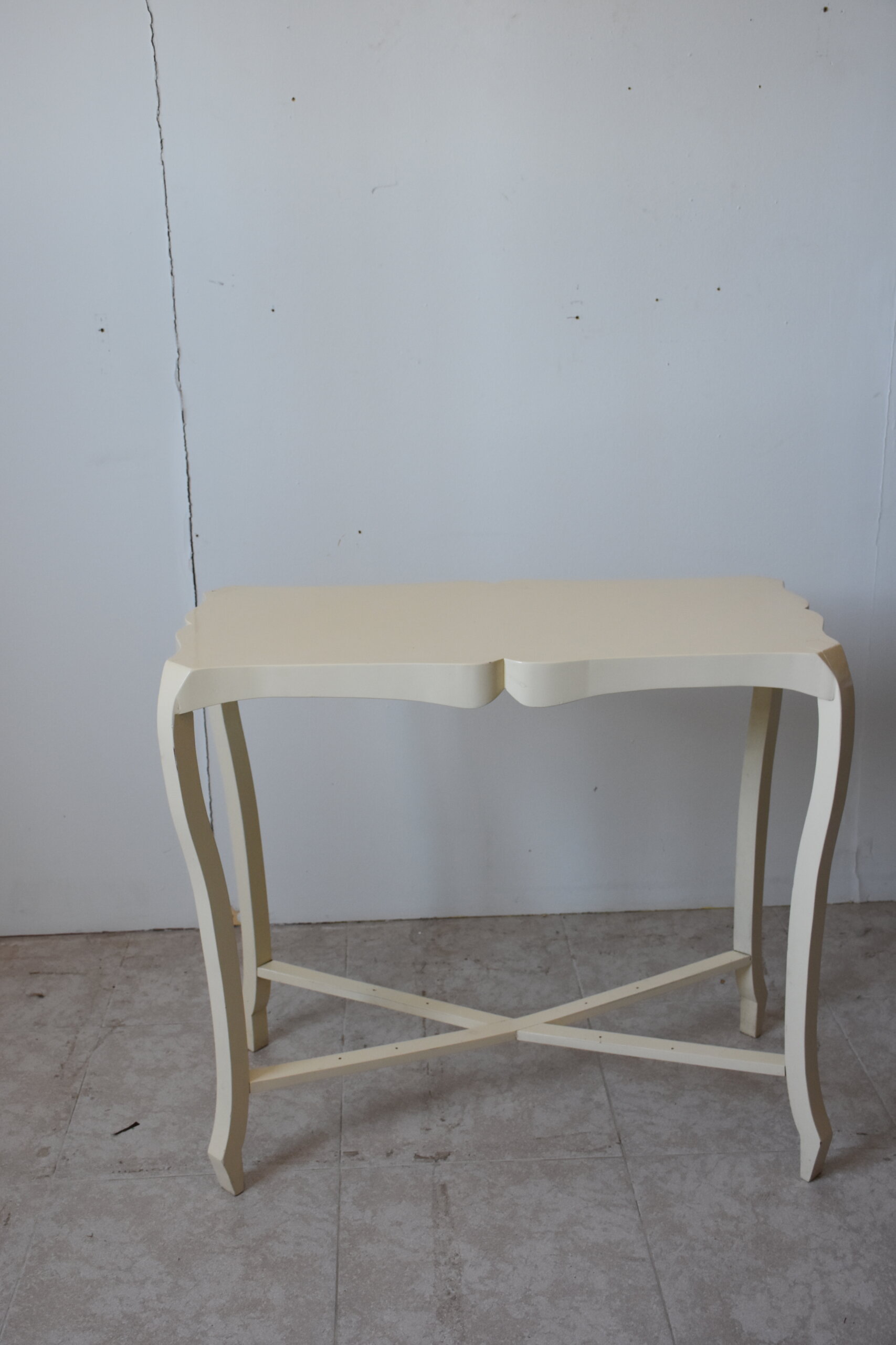 Consola vintage de madera lacada en color marfil - Imagen 5