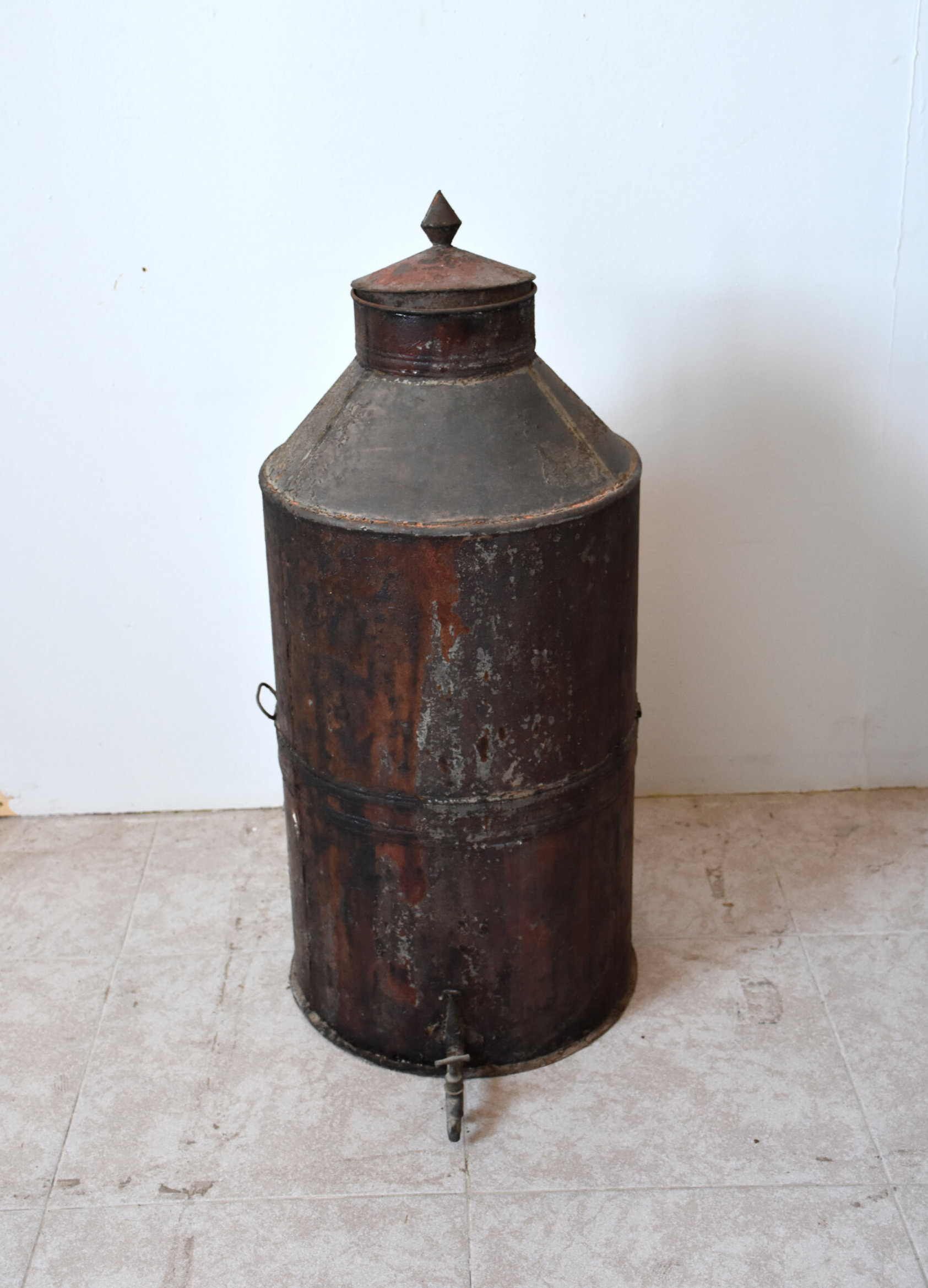 Aceitera o depósito de chapa