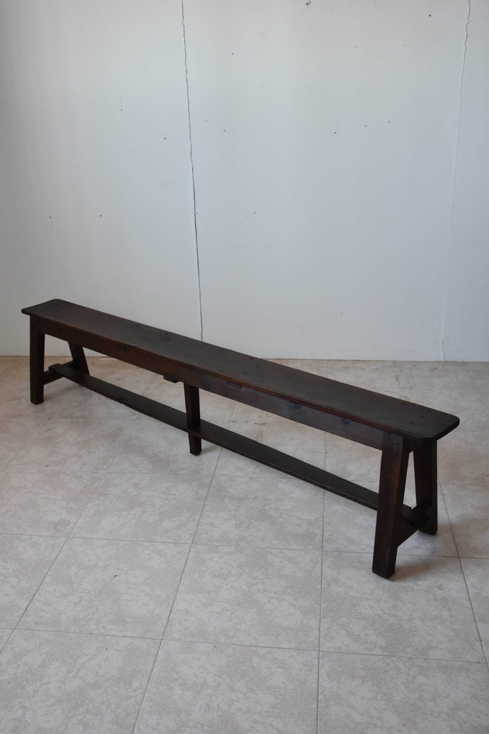 Pareja de bancos rústicos de madera - Imagen 4