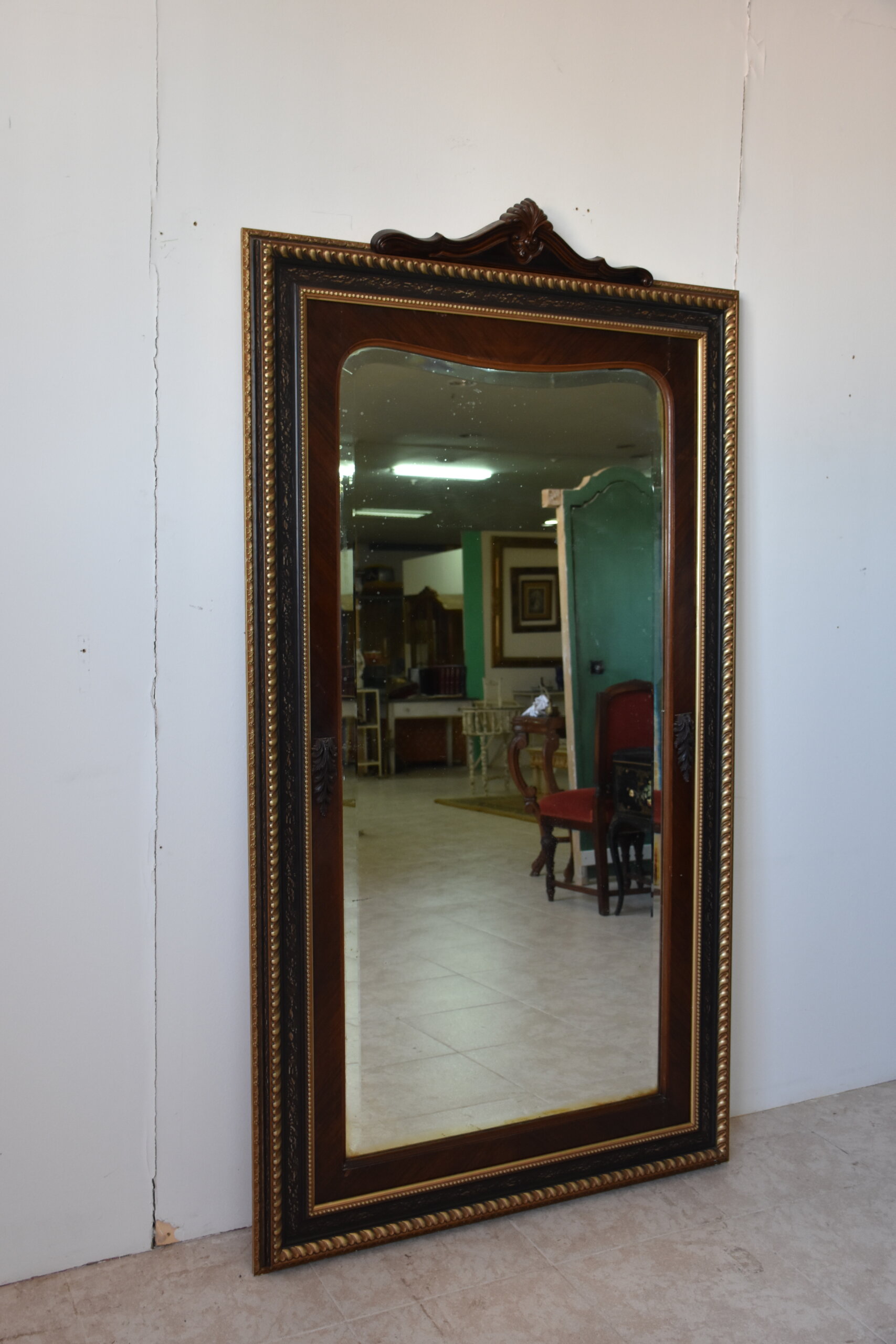 Gran espejo madera marco dorado - Imagen 4