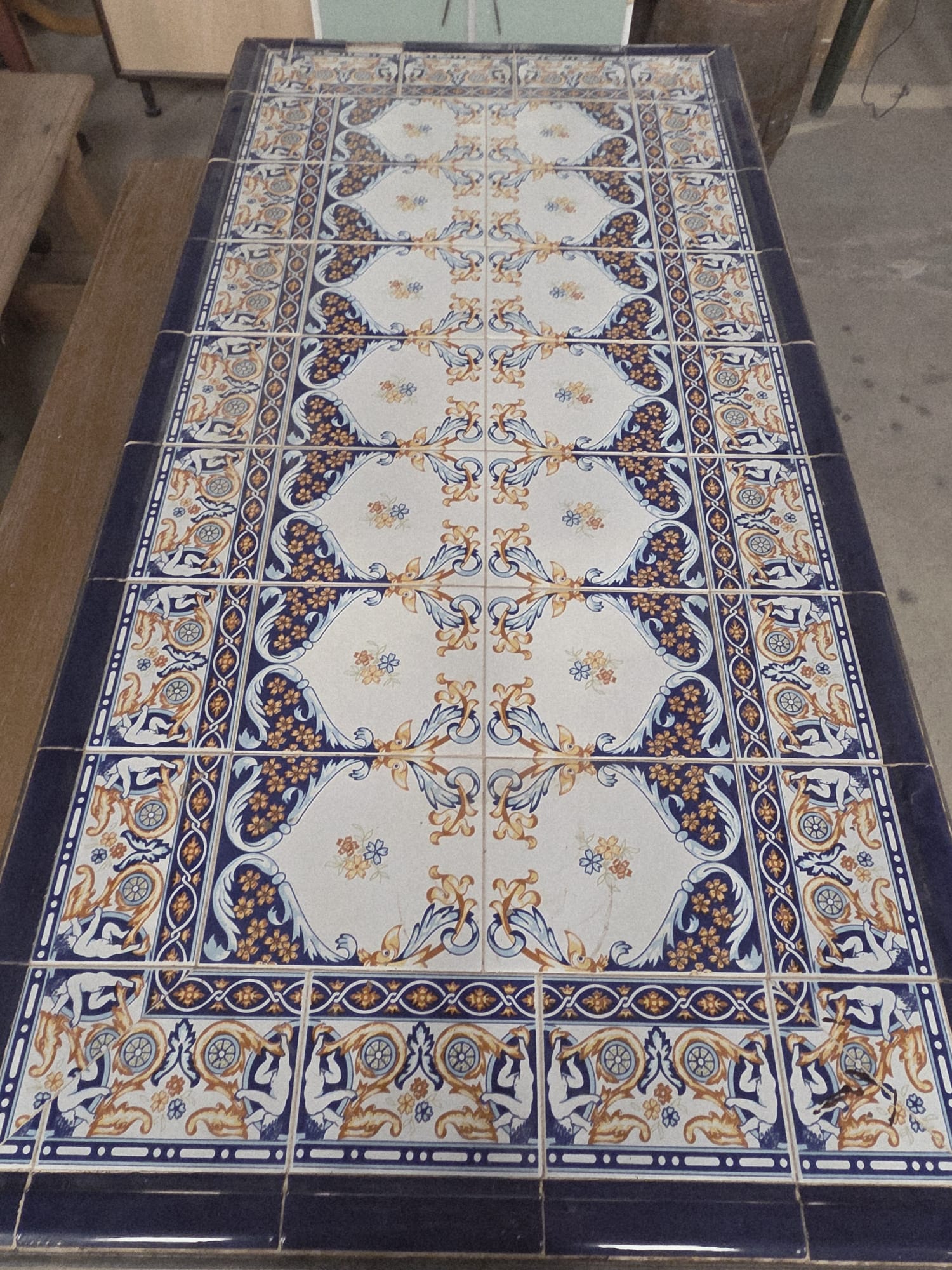 Mesa de hierro y azulejos de cerámica - Imagen 3