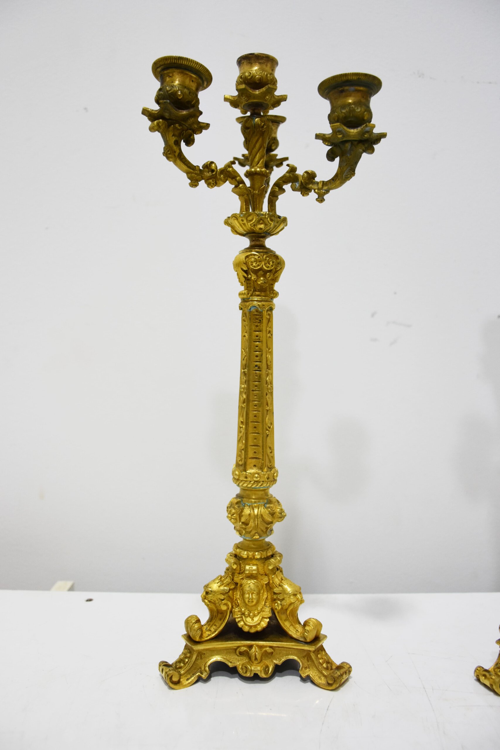 Candelabros bronce dorado 4 brazos - Imagen 2