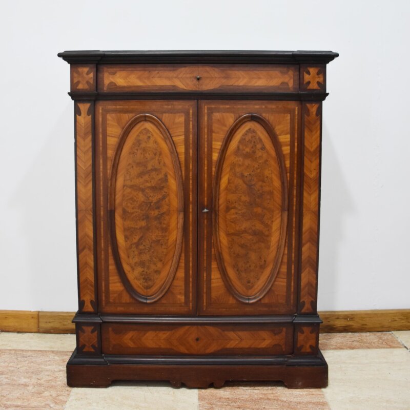 Mueble entredós nogal con marquetería