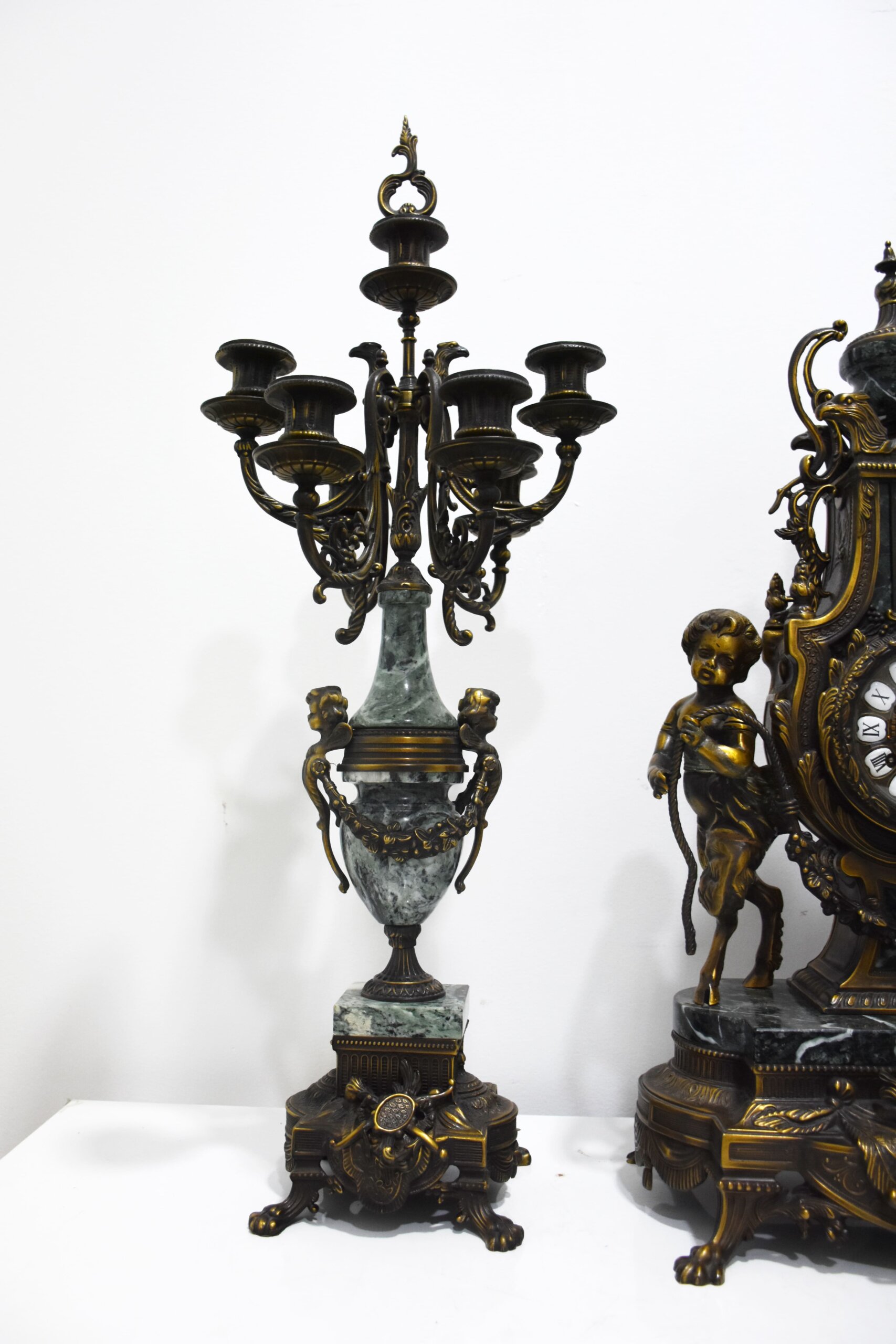 Guarnición reloj y candelabros bronce y mármol - Imagen 6