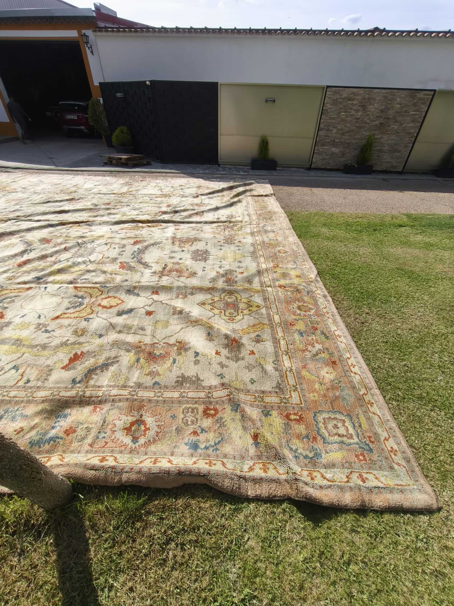 Gran alfombra de lana con decoración floral 710 x 970 cm - Imagen 17