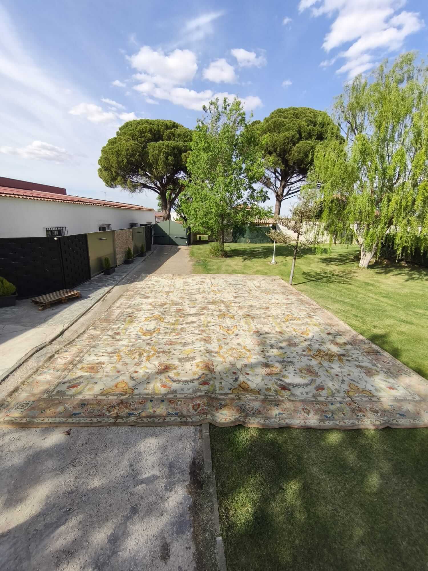 Gran alfombra de lana con decoración floral 710 x 970 cm - Imagen 21