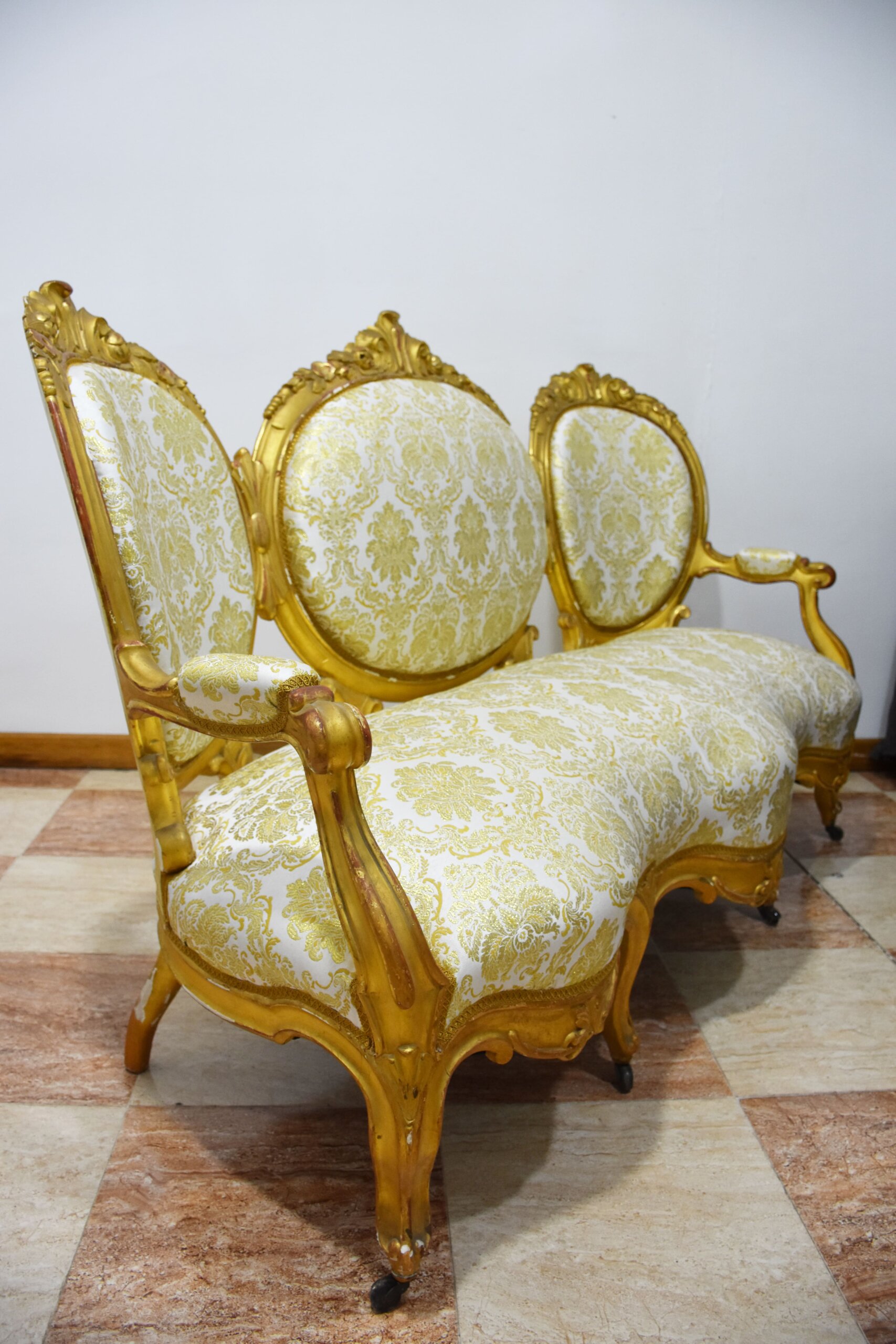 Sofá antiguo Isabelino pan de oro - Imagen 6