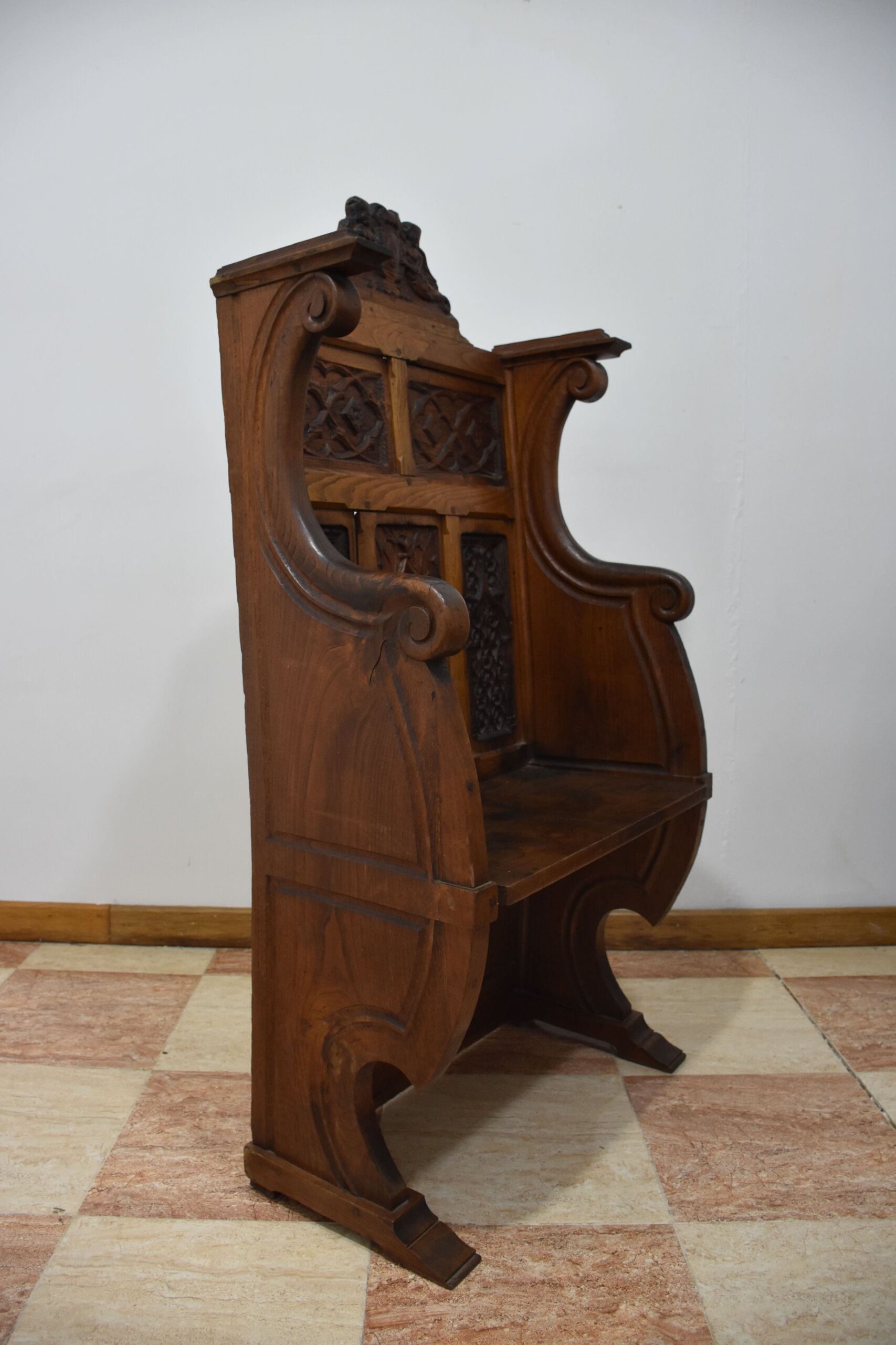 Gran sillón gótico madera tallada roble - Imagen 6