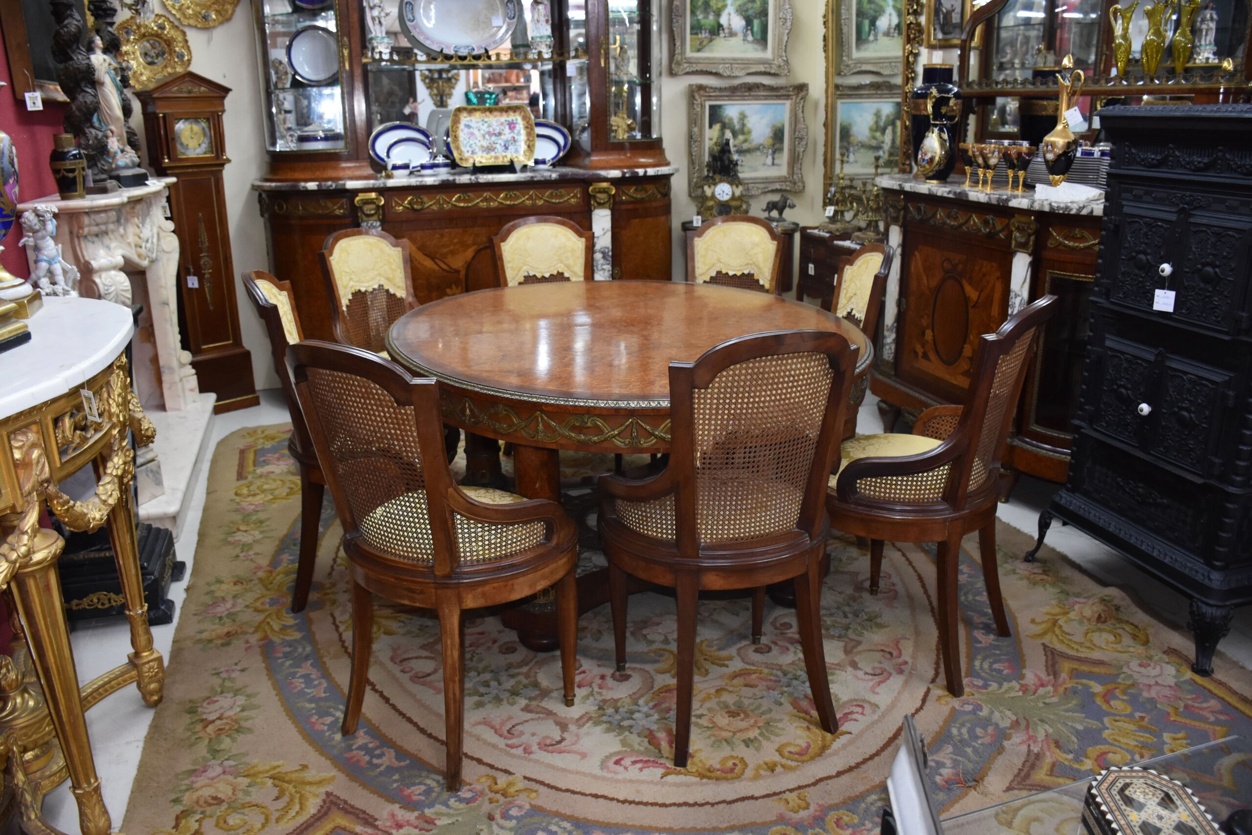 Conjunto mesa y 8 sillas Imperio comedor