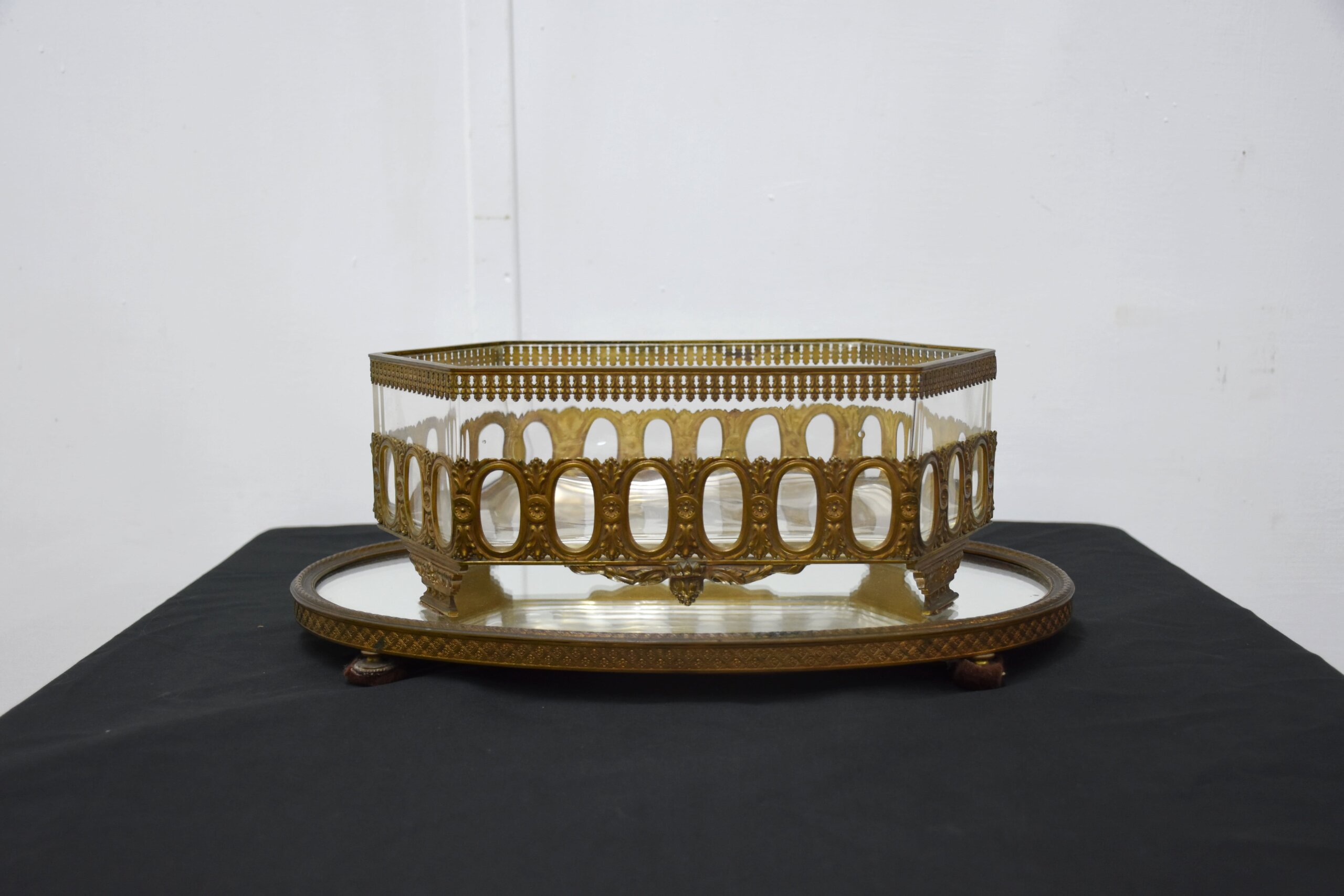 Centro de mesa con bandeja cristal y espejo - Imagen 5