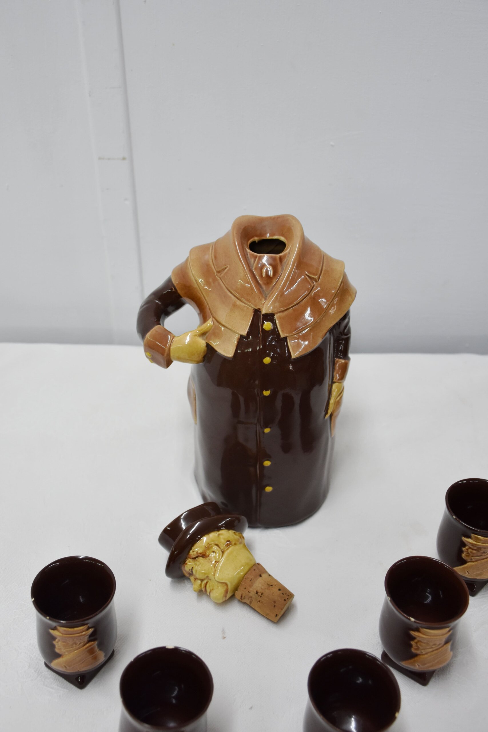 Juego de licor porcelana figura y 6 vasitos - Imagen 7