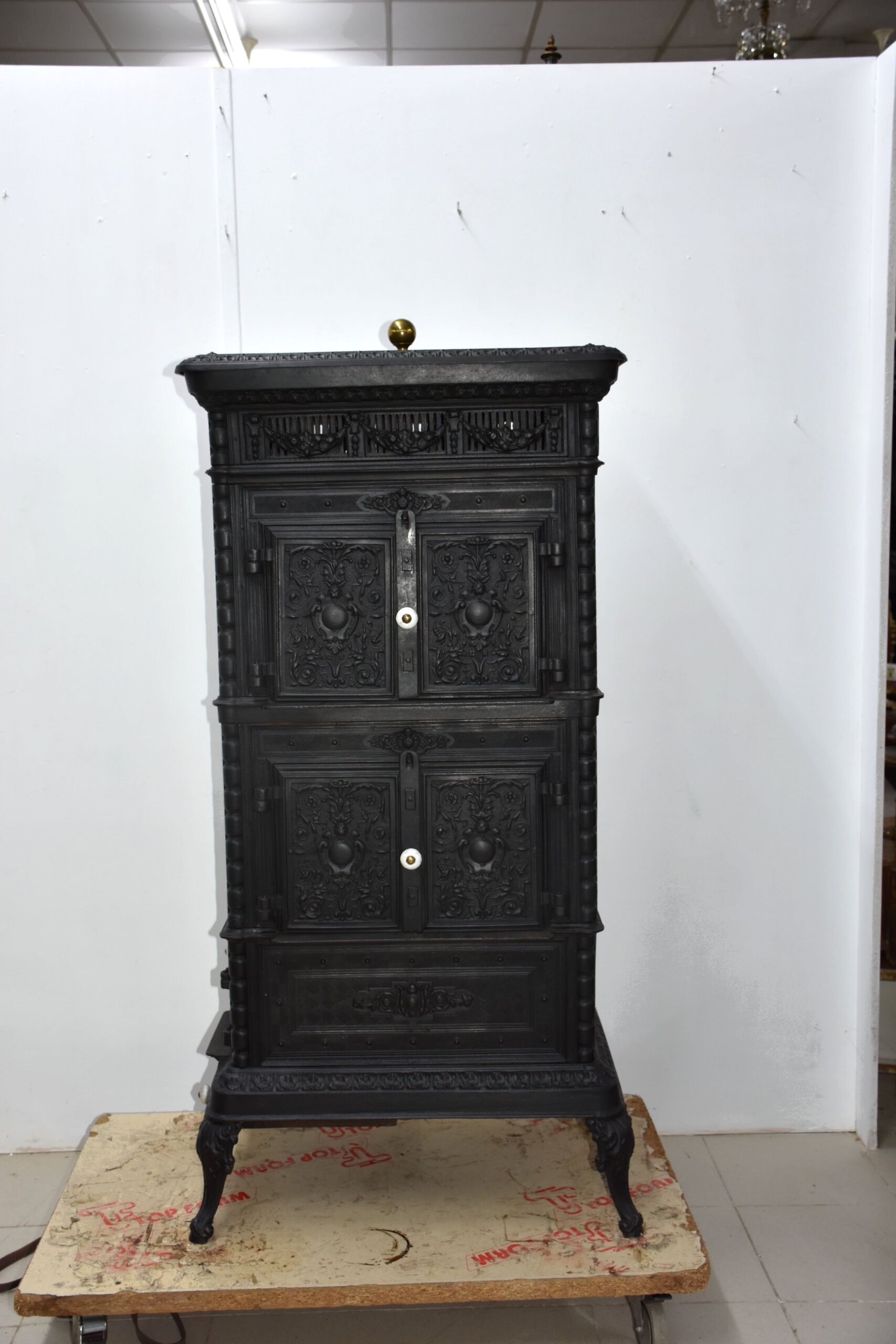 Gran estufa antigua horno hierro fundido 134 cm - Imagen 3