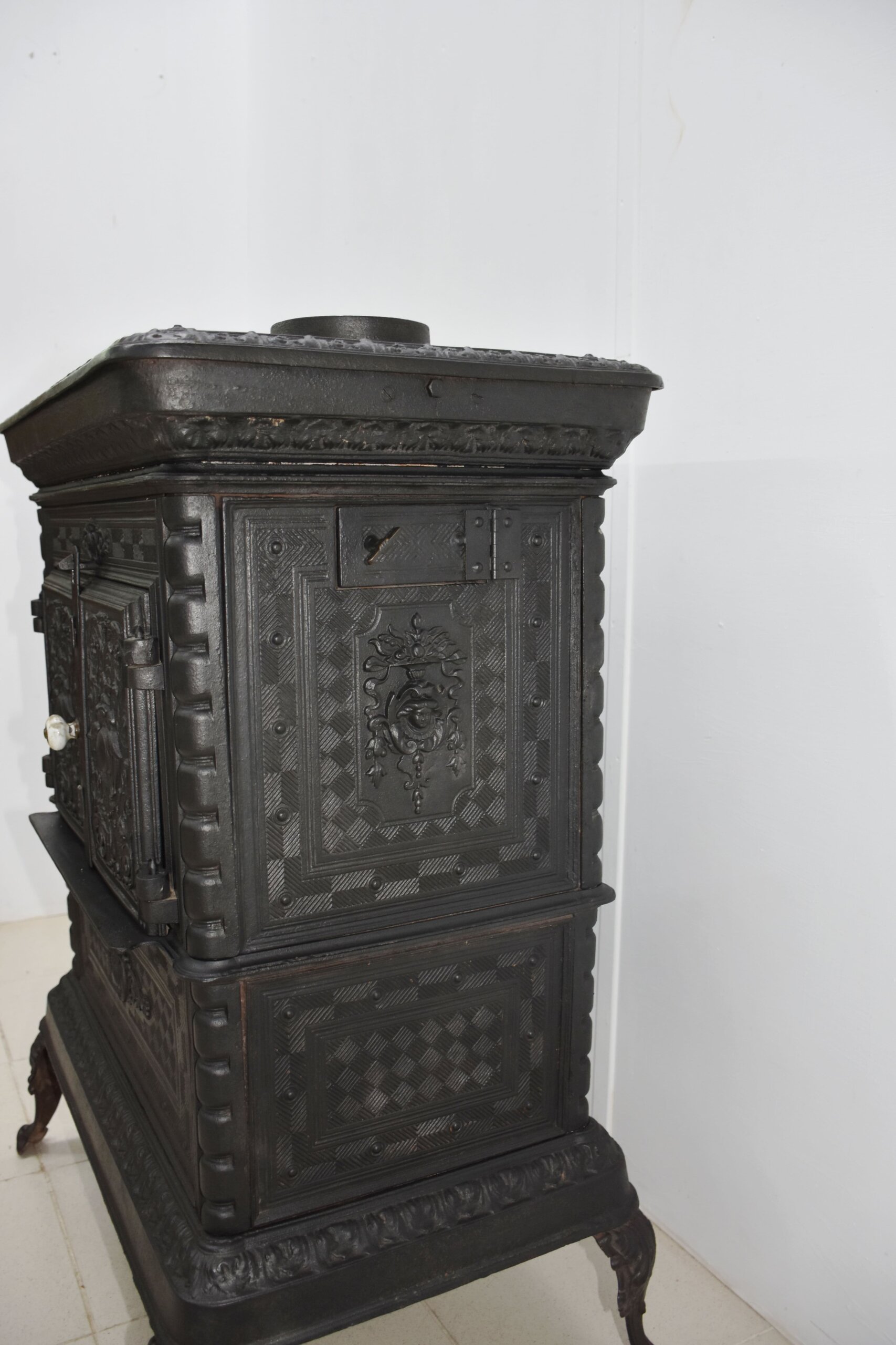 Horno, estufa antigua hierro fundido - Imagen 9