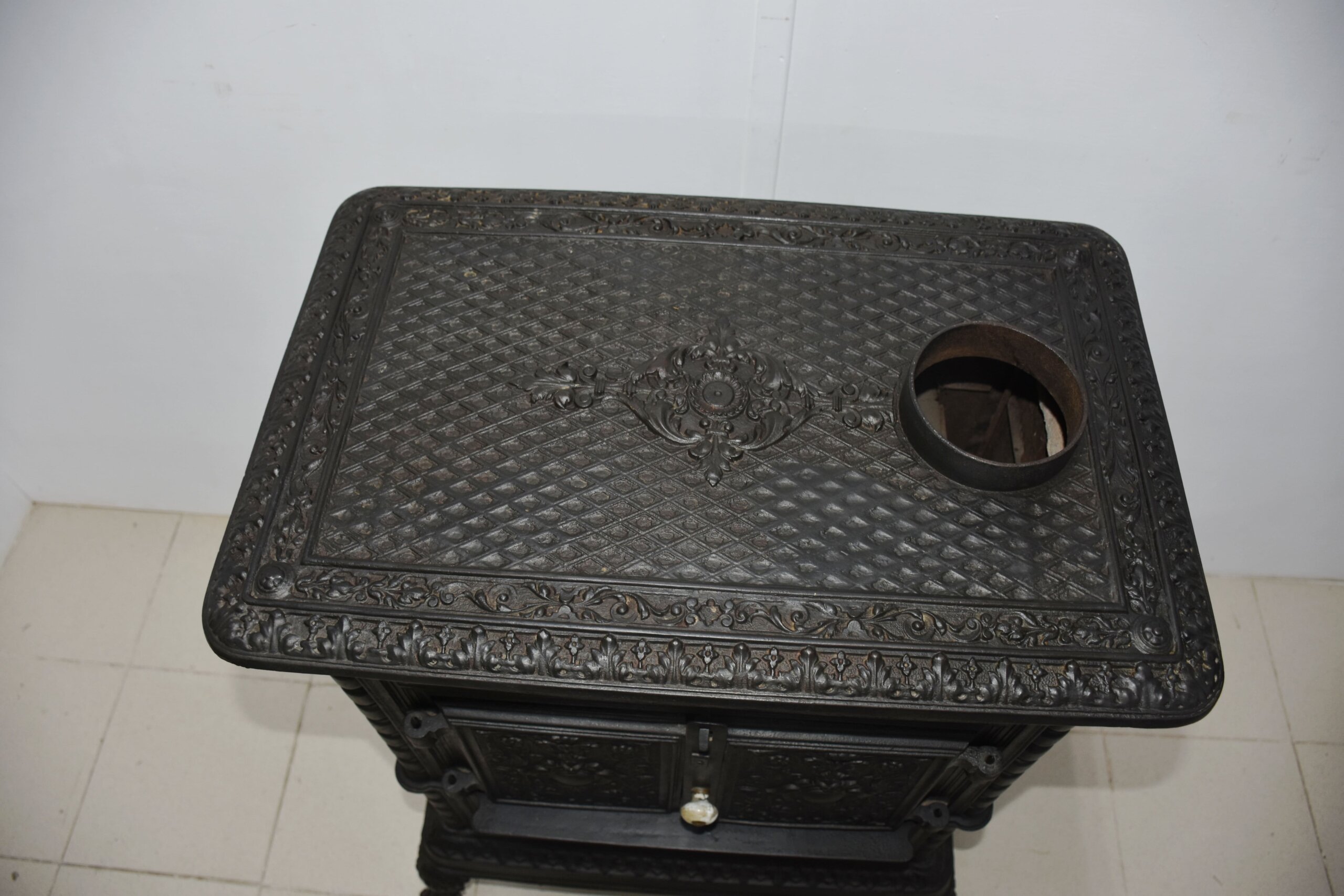 Horno, estufa antigua hierro fundido - Imagen 6