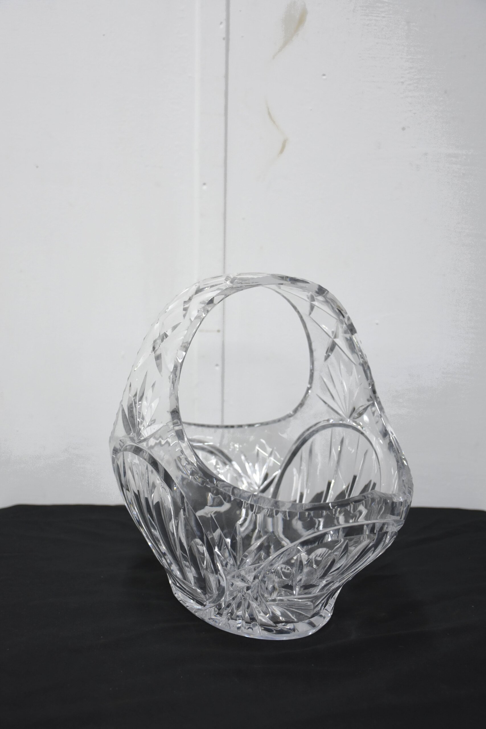 Cesta antigua cristal tallado con asa - Imagen 4