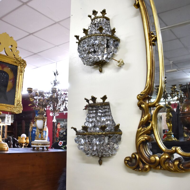Pareja de apliques Imperio bronce y cristal