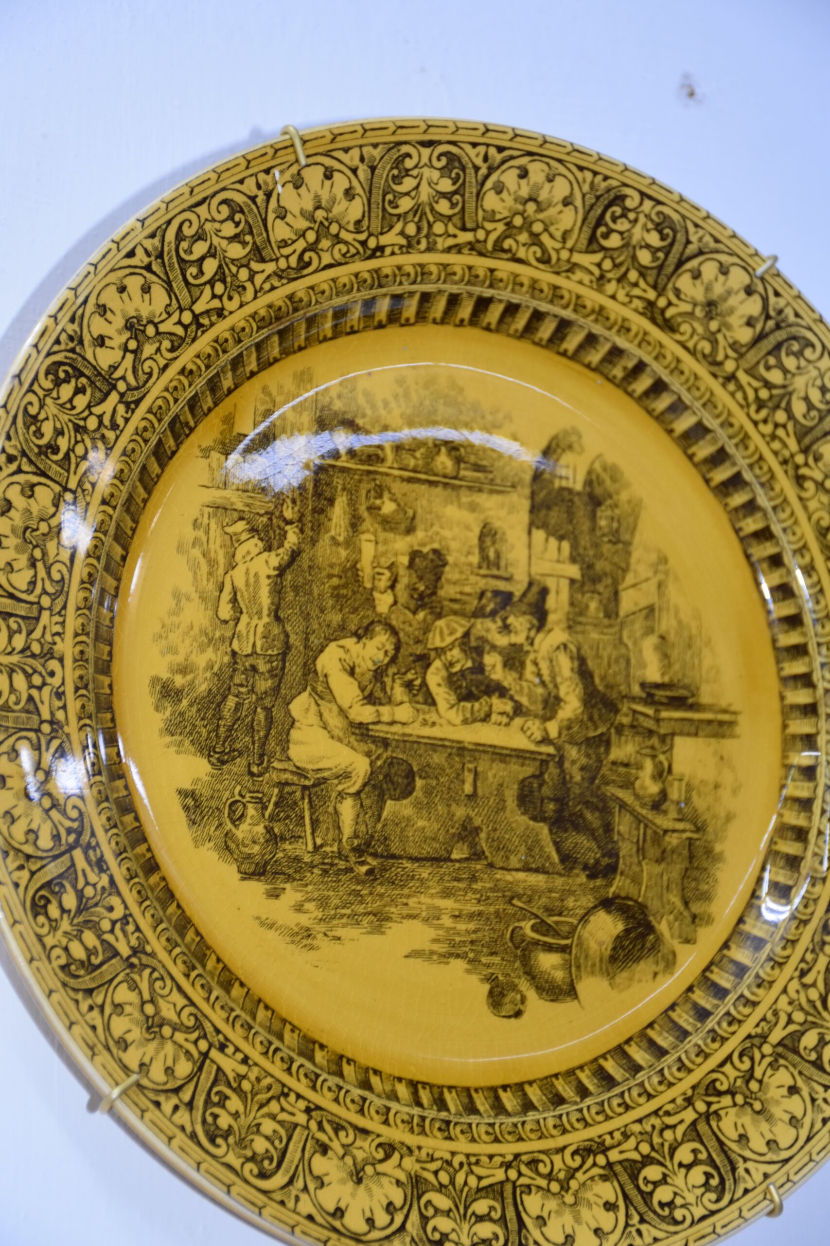 Plato antiguo de cerámica inglesa - Imagen 3