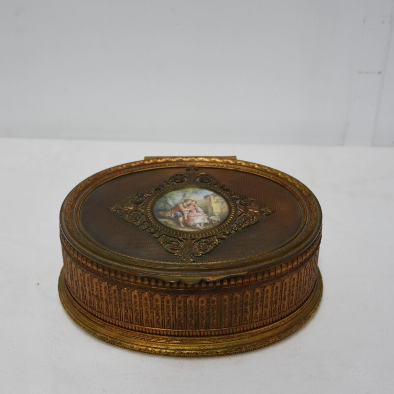 Joyero ovalado estilo Napoleón III