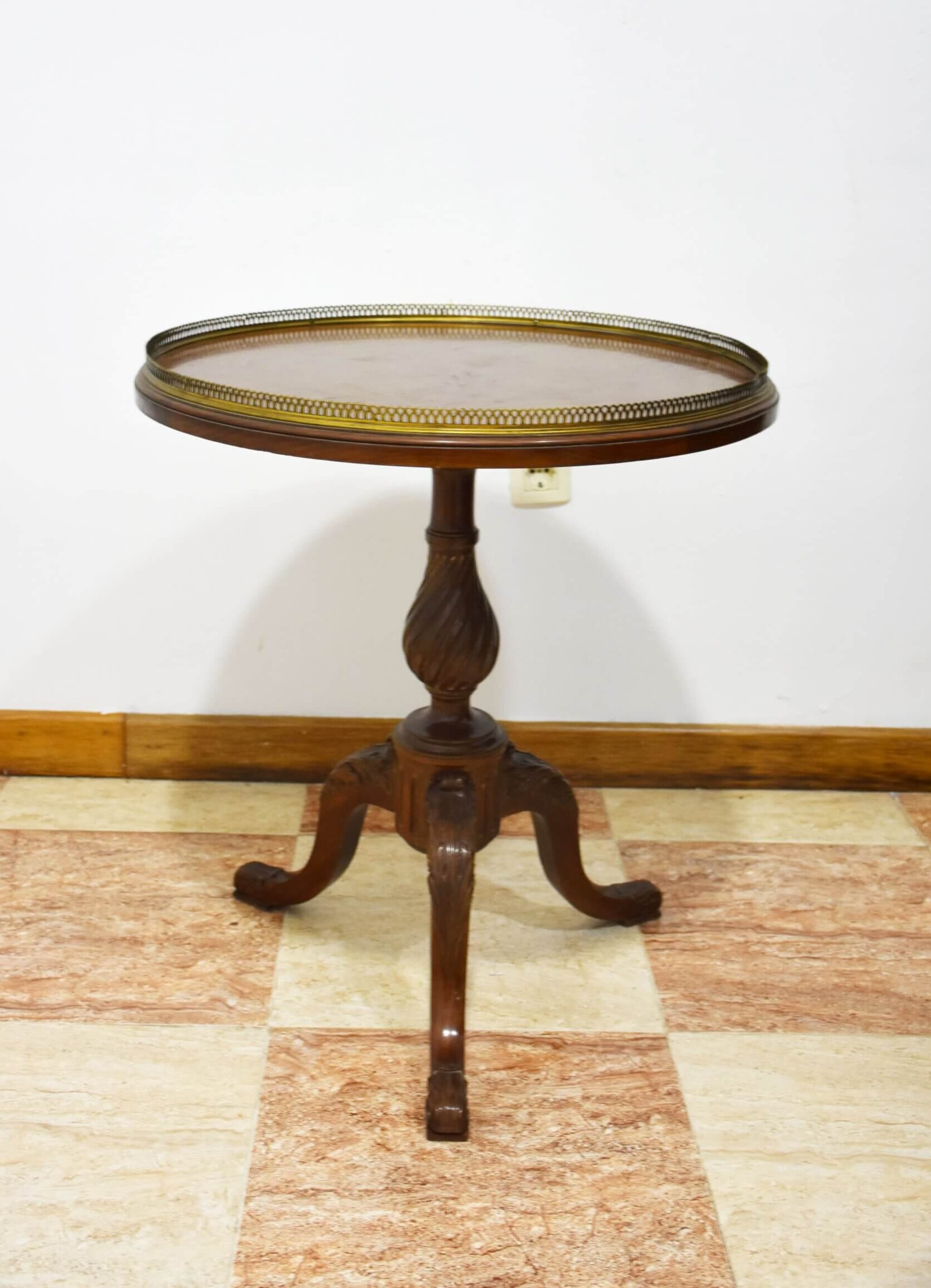 Mesa velador auxiliar barandilla latón